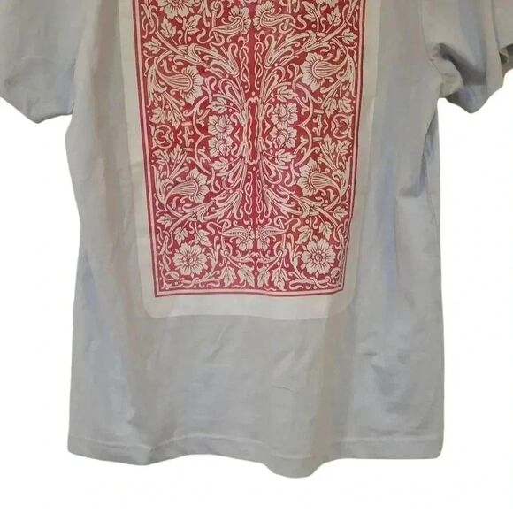 Make Marker Unisex Light Blue Cotton Knit Queen of Spades Graphic Crewneck Short - Picture 5 of 9